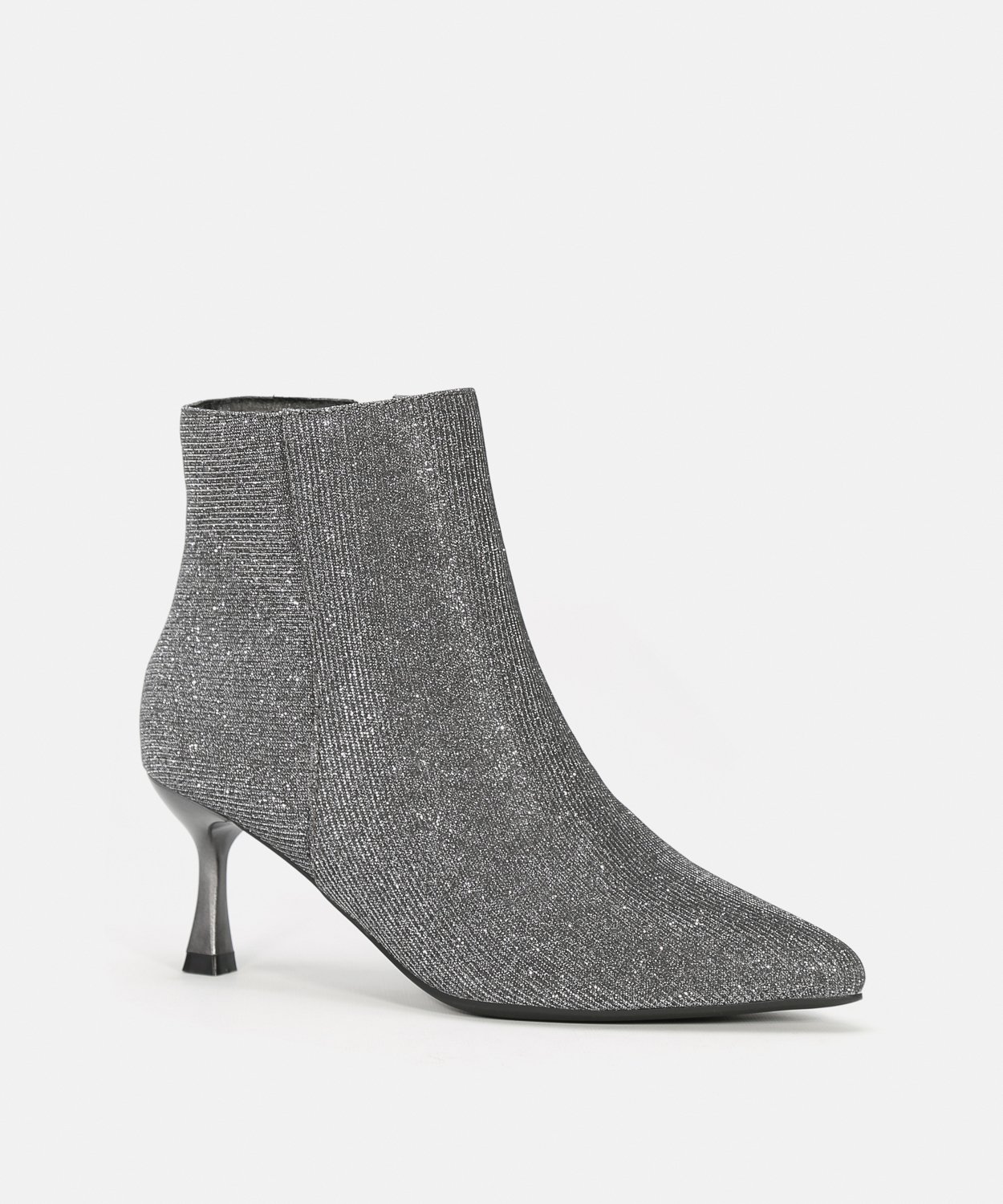 Botines tacón fino brillo